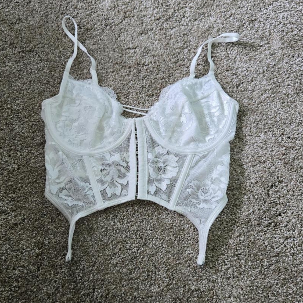 Glassons White Lace Bustier Corset Top